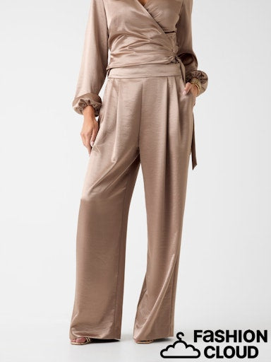 W6RB66W2612 SS26 - Pantaloni & Jeans - Guess